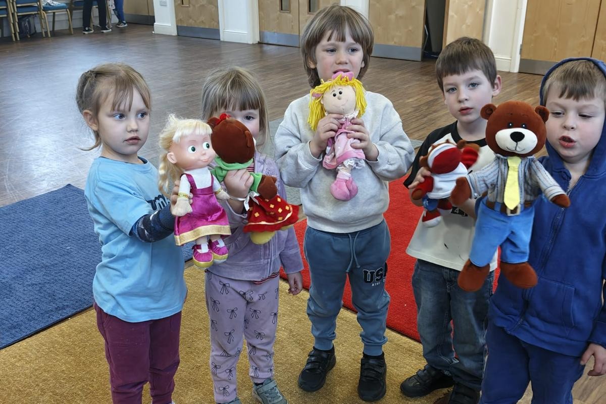 Puppets using